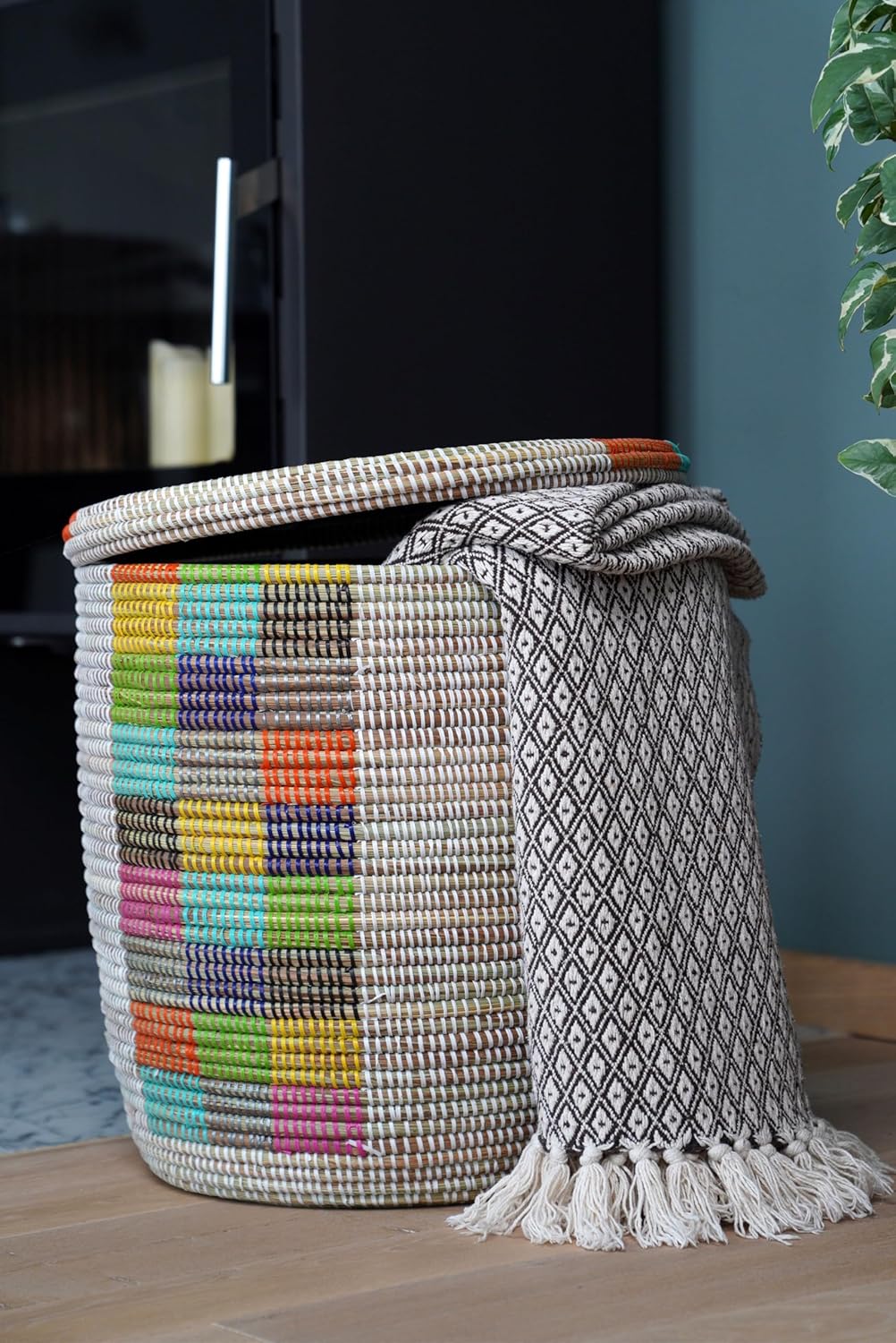 Laundry Basket with Lid 50L - Braided African Toy Storage and Blanket Storage - with Handle (White/Multicolour) BKMB-25-03