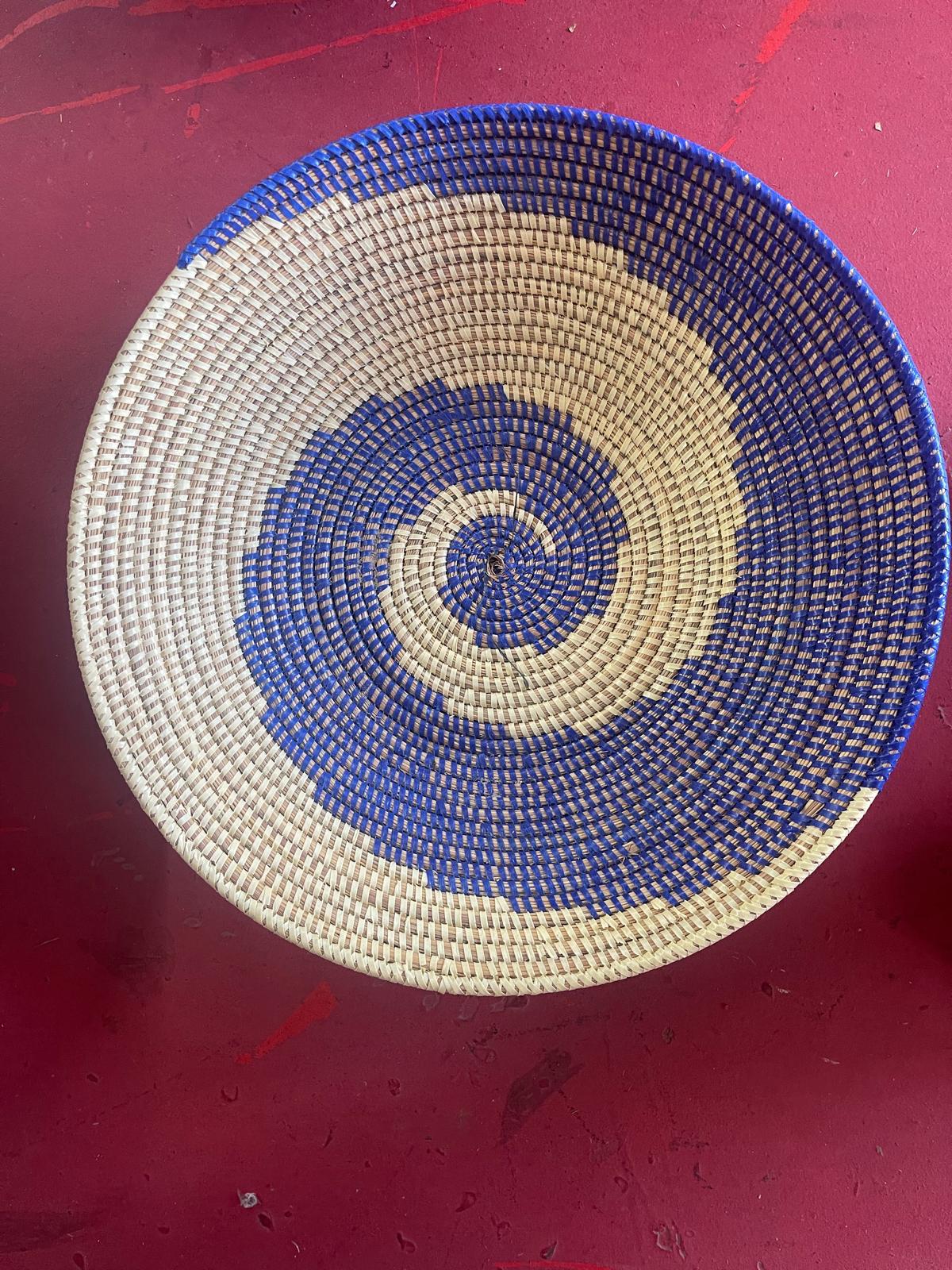 9 set of wall deco/bowls