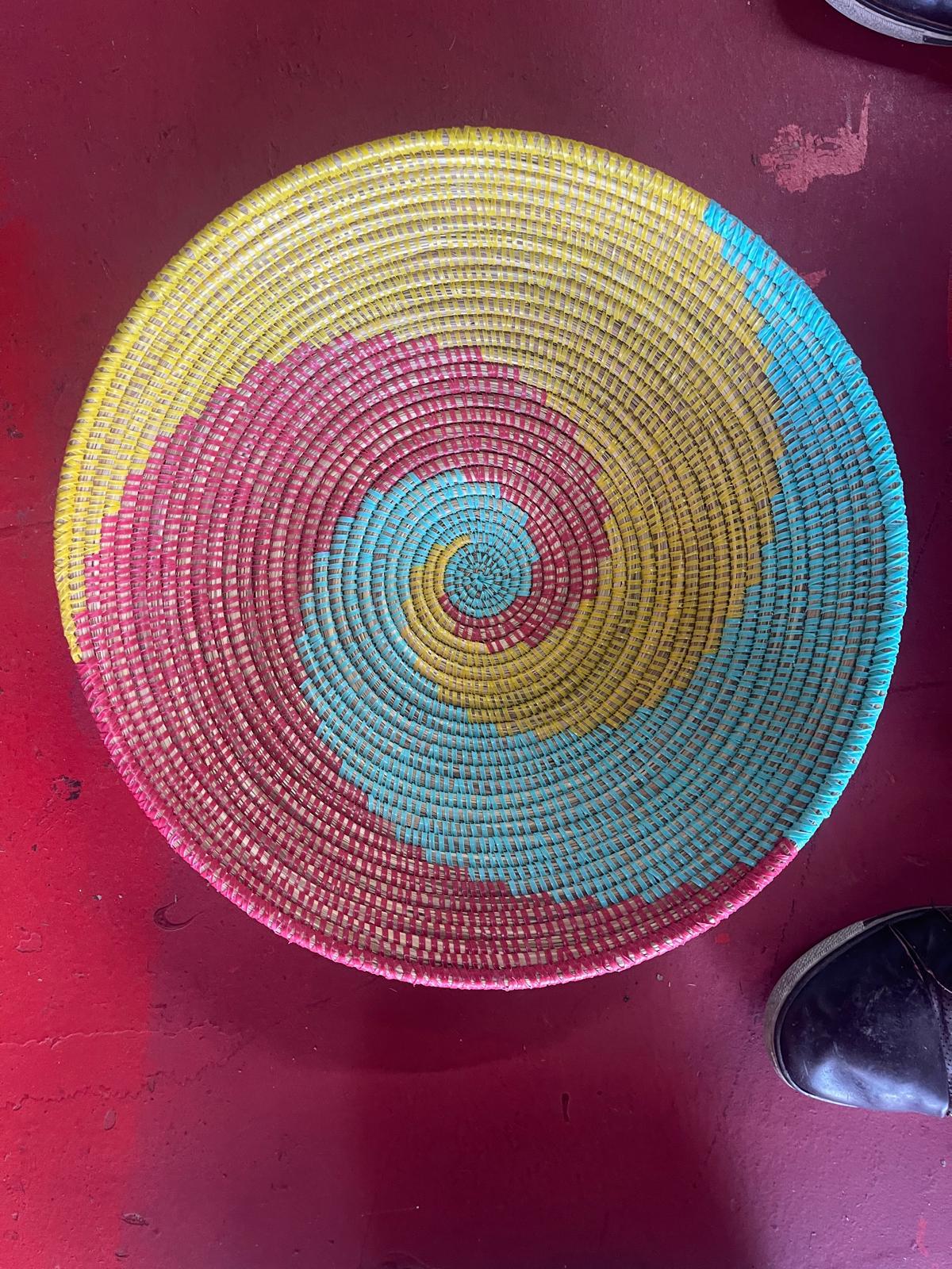 9 set of wall deco/bowls